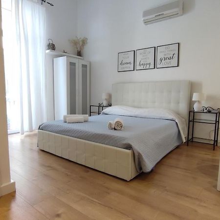 Living Cagliari Panzió Kültér fotó
