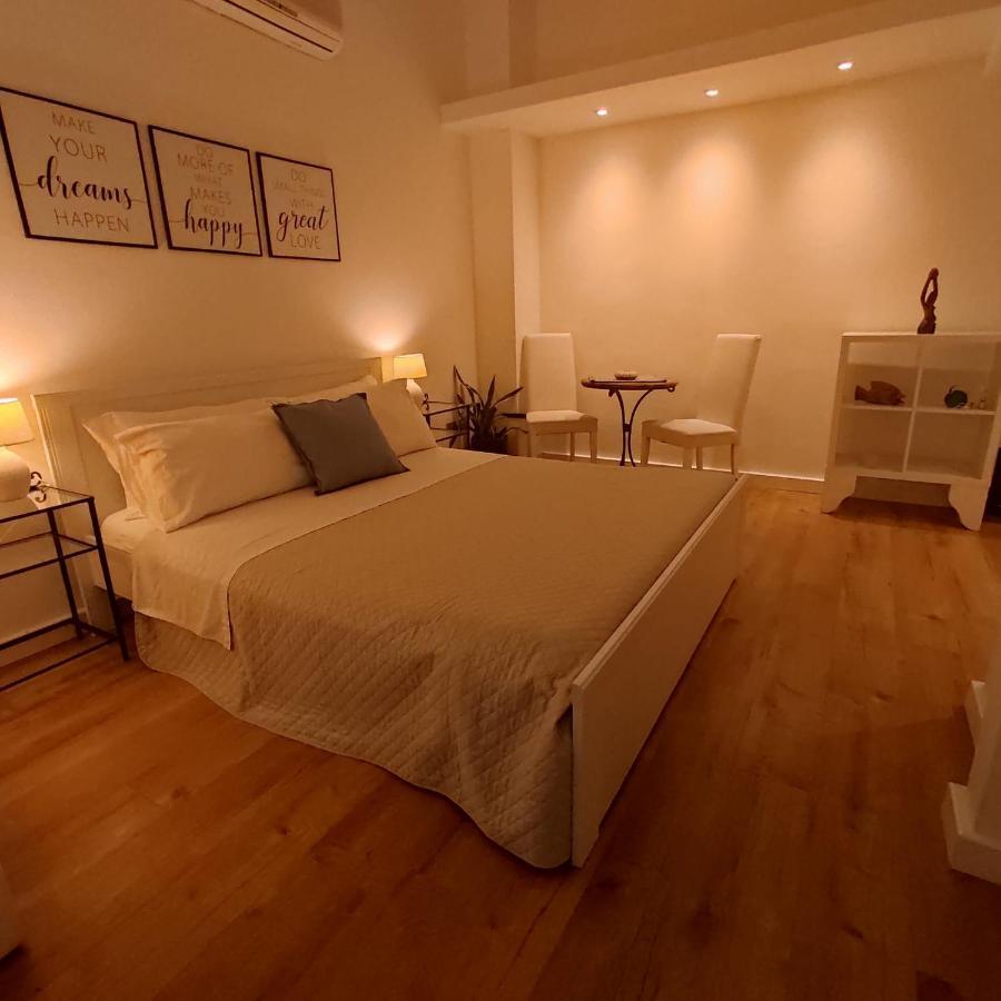 Living Cagliari Panzió Kültér fotó