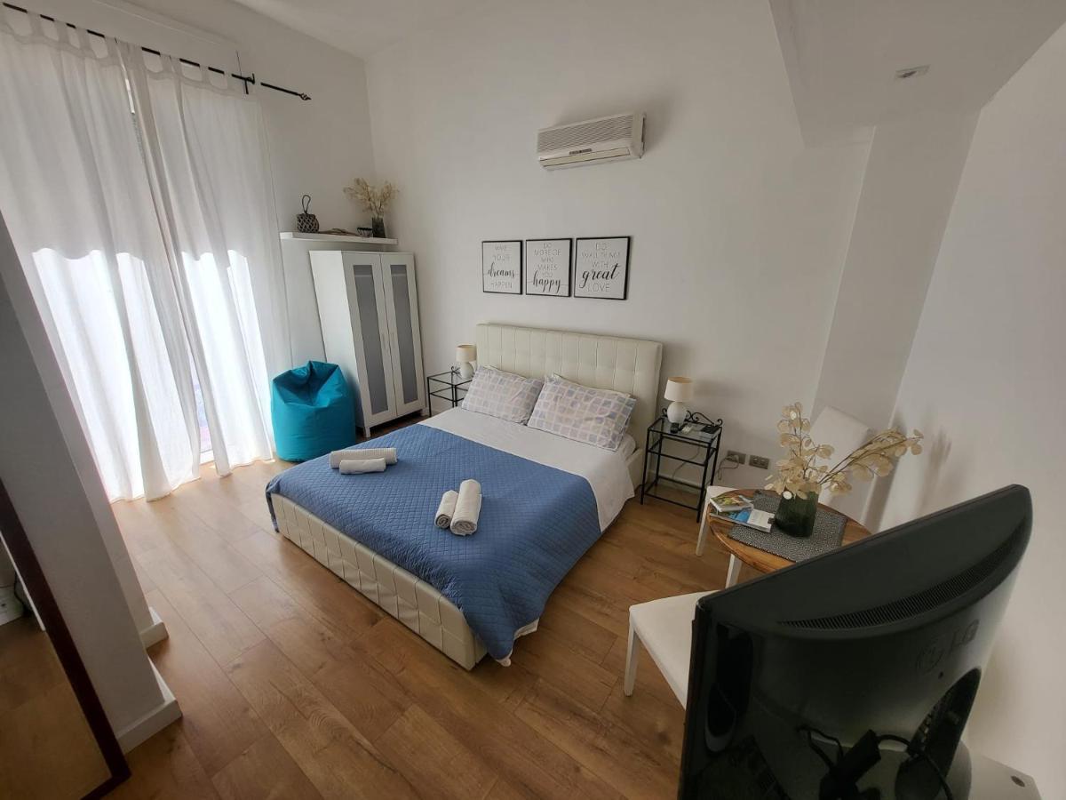 Living Cagliari Panzió Kültér fotó