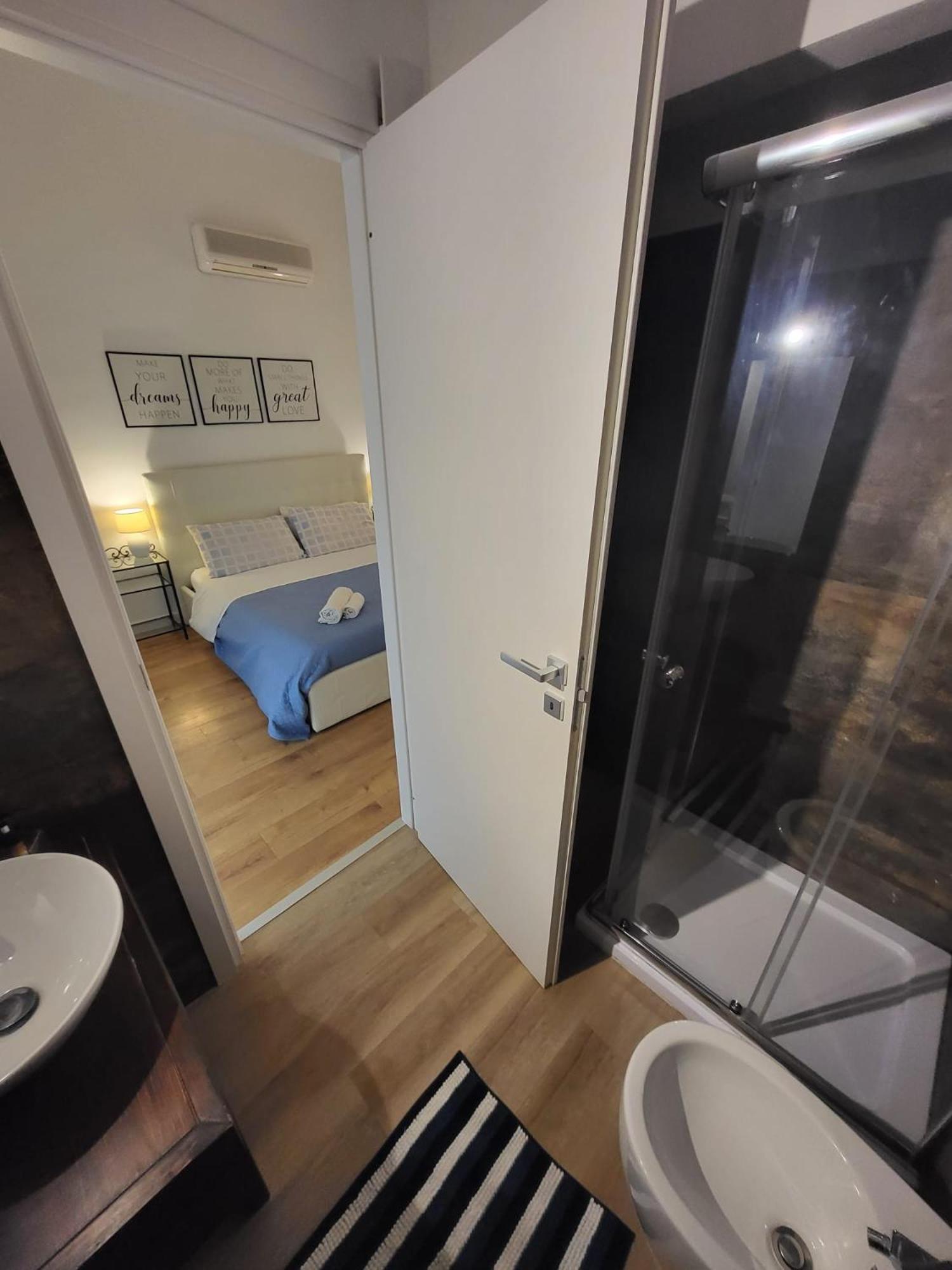 Living Cagliari Panzió Kültér fotó
