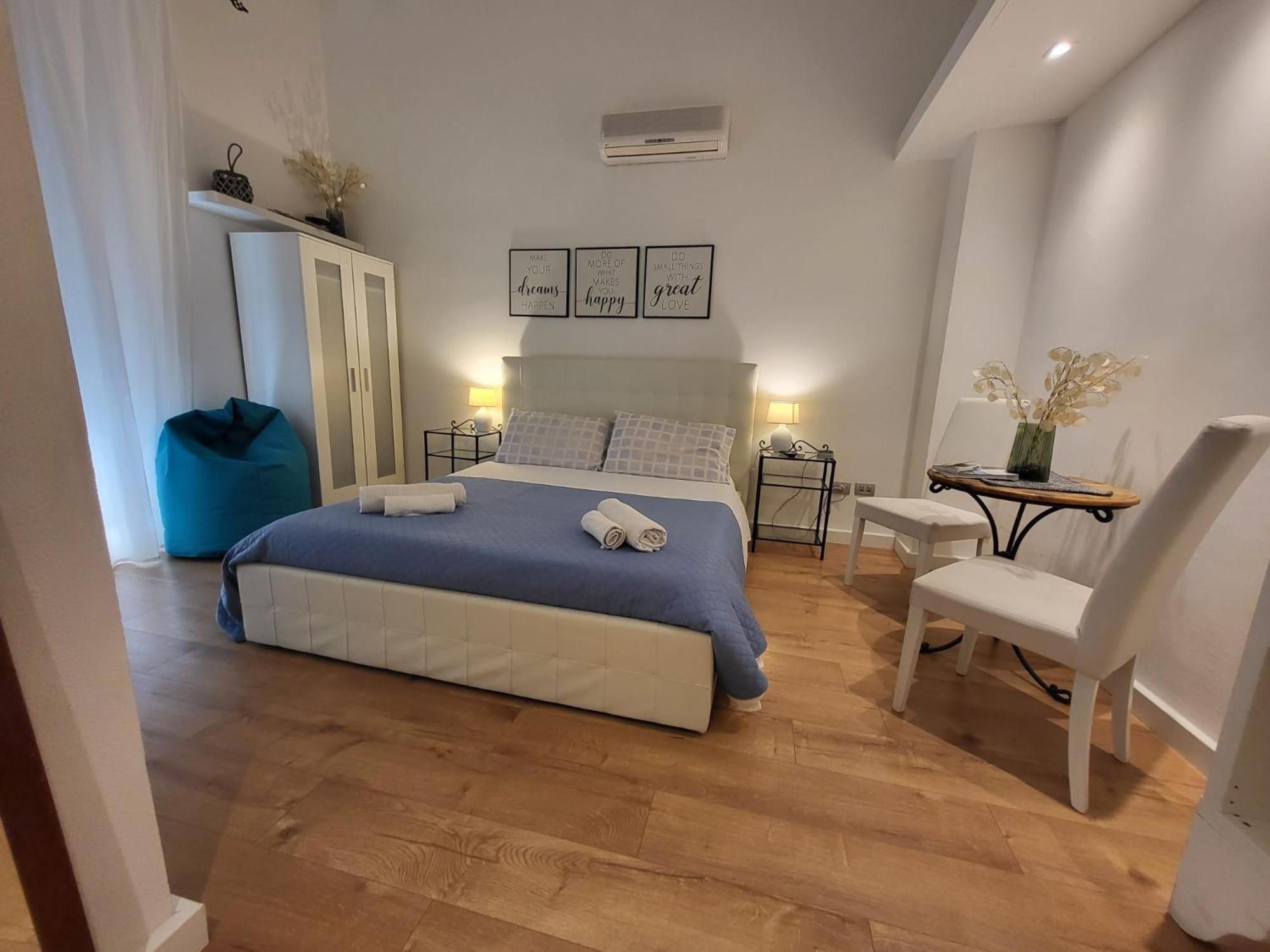Living Cagliari Panzió Kültér fotó